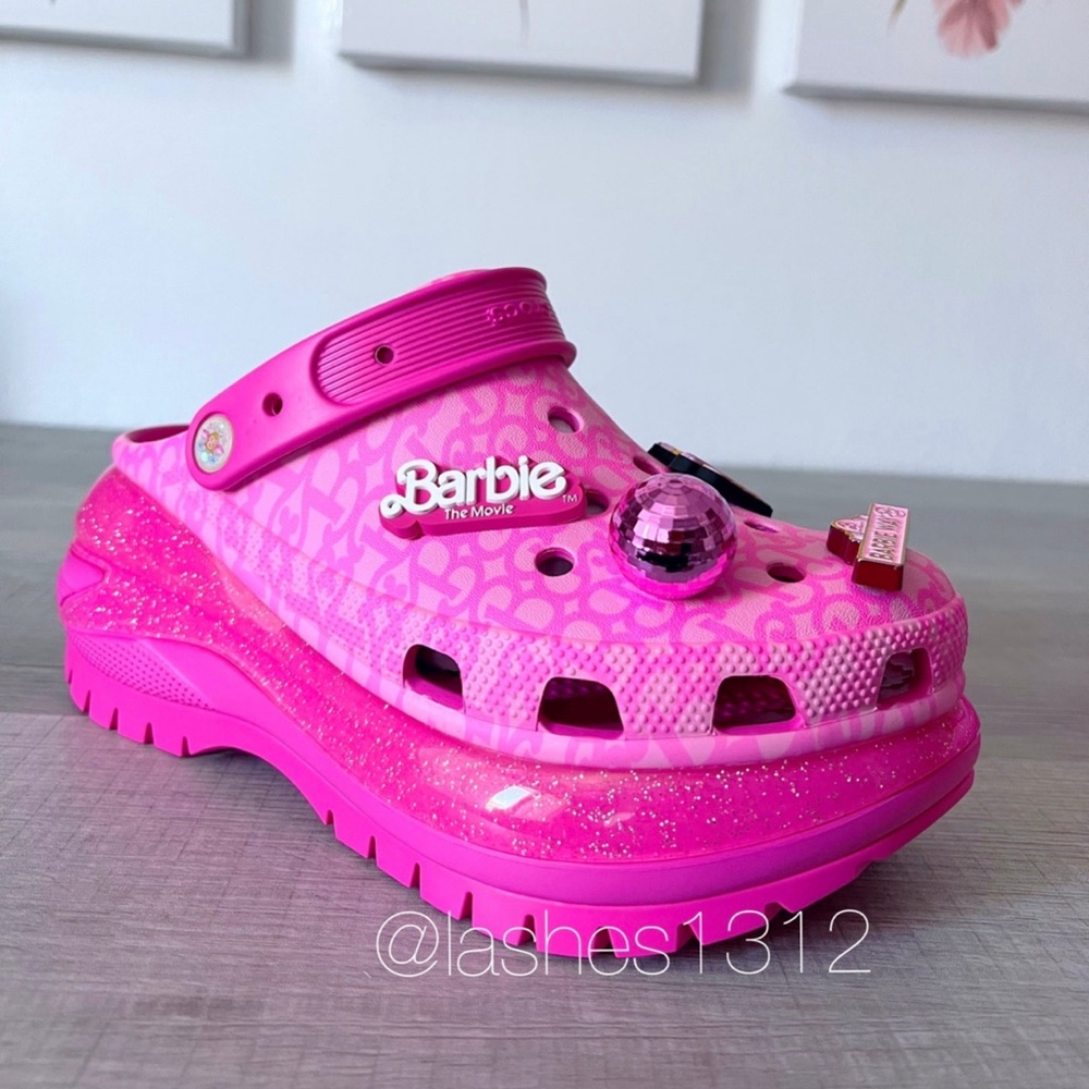 CROCS x BARBIE Movie Mega Crush Clogs Platform Shoes - Electric Pink- Women’s 9 - Picture 3 of 8